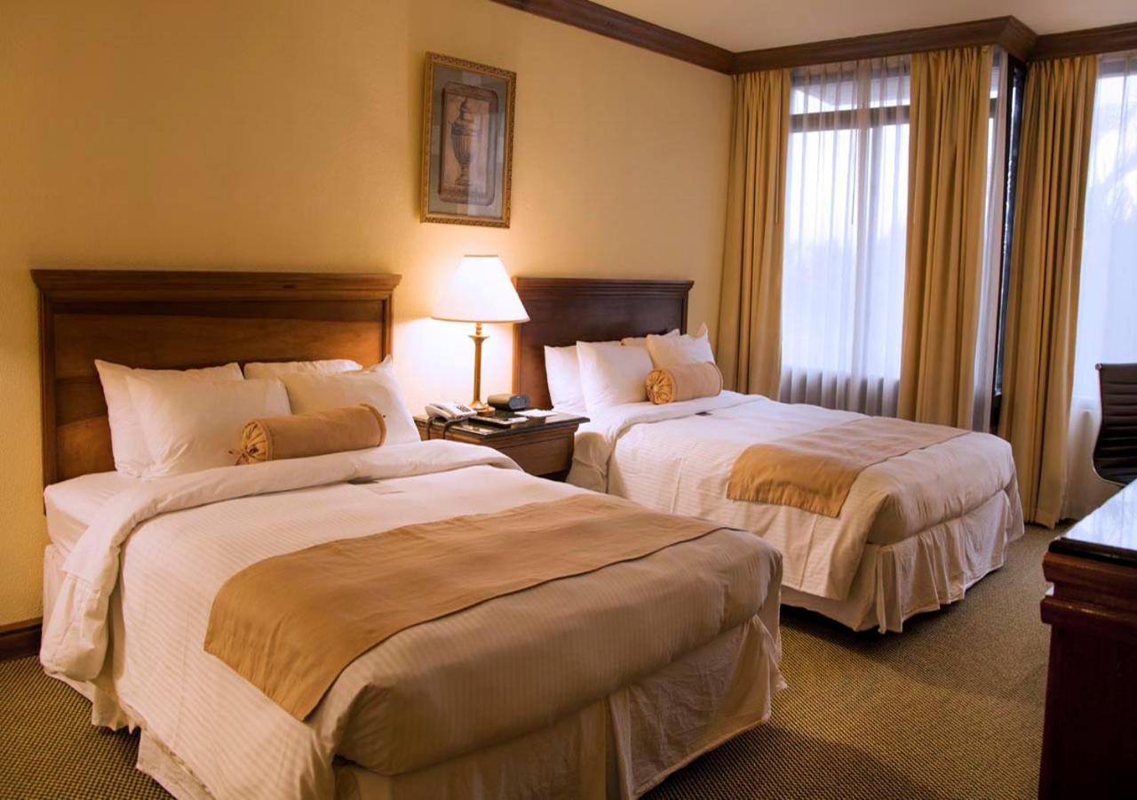 Wyndham San Jose Herradura photo