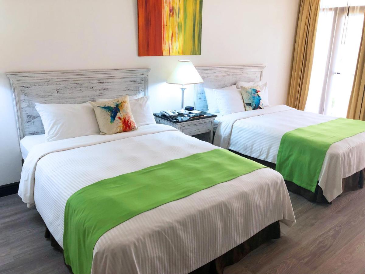 Wyndham San Jose Herradura photo