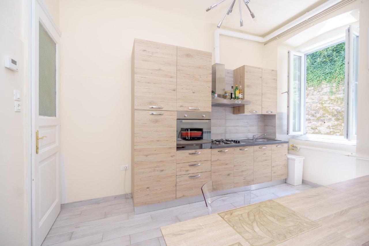 James Joyce Luxury Apartment - 4