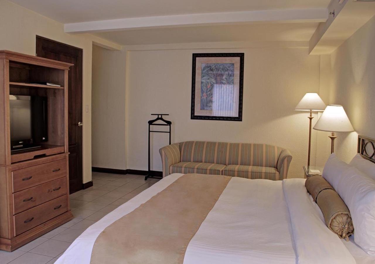 Wyndham San Jose Herradura photo