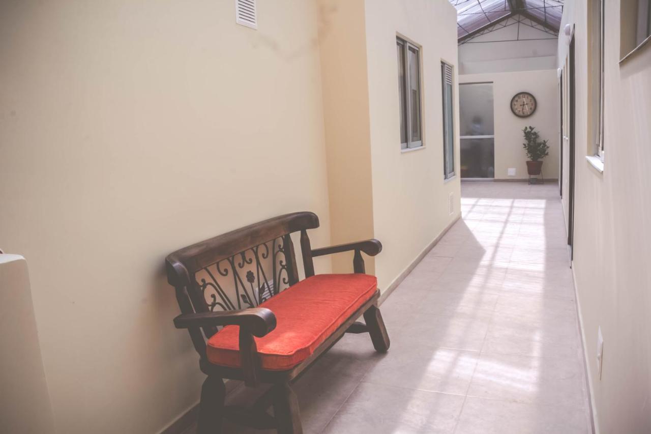 Hermosos apartaestudios con WIFI - 3