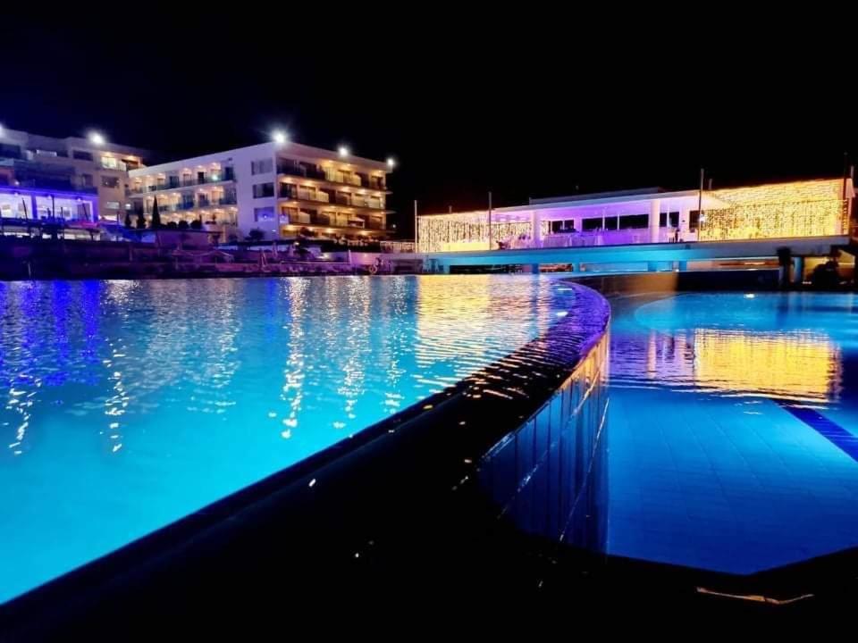 King Evelthon Beach Hotel & Resort photo
