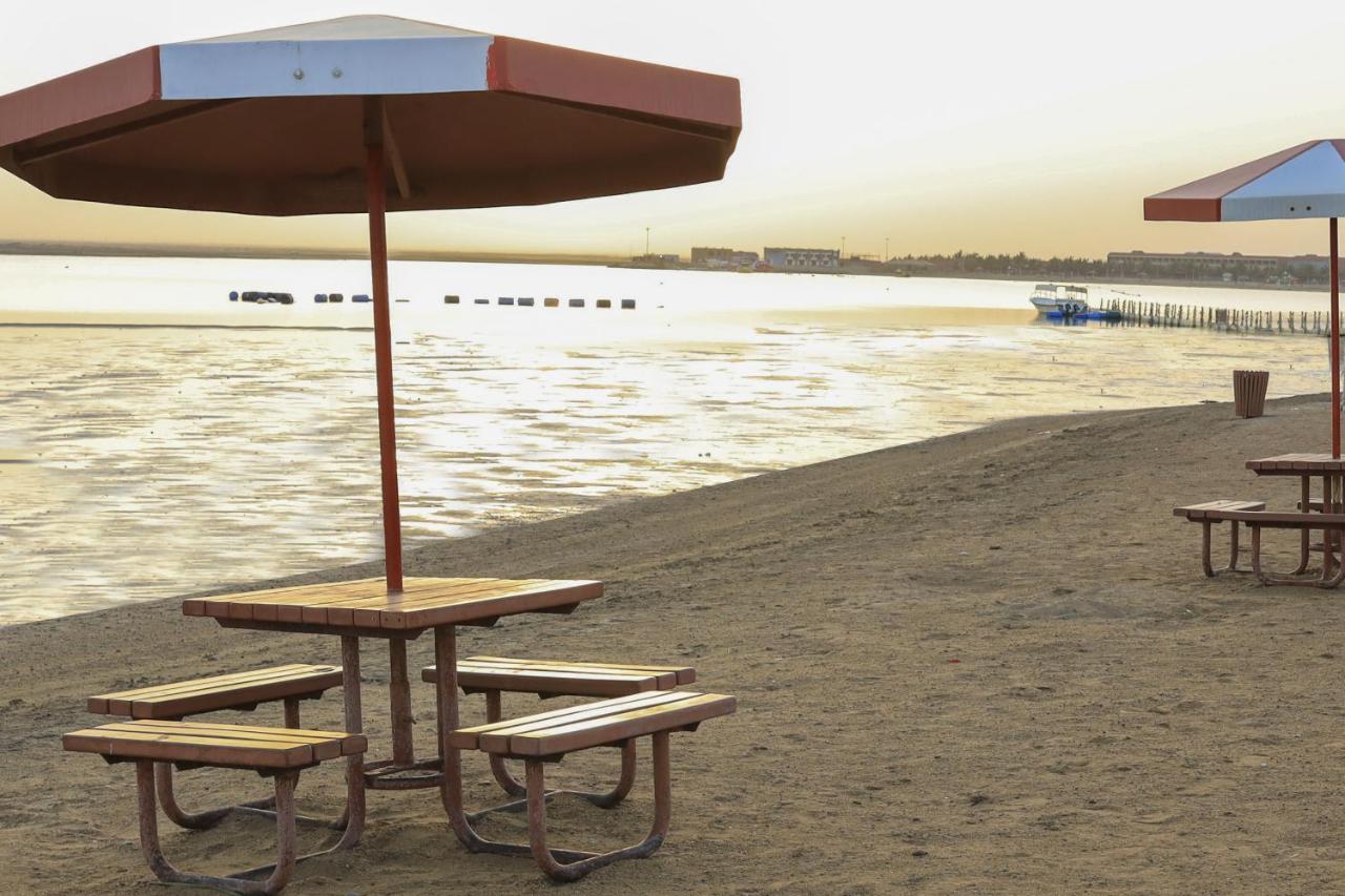 Beach: منتجع الاحلام ينبع & Alahlam Resort Yanbu