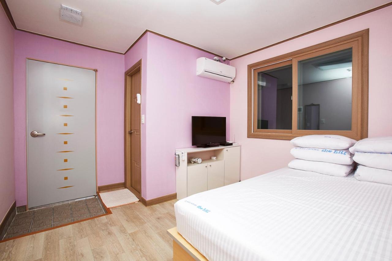 Guesthouse The Hill - 2