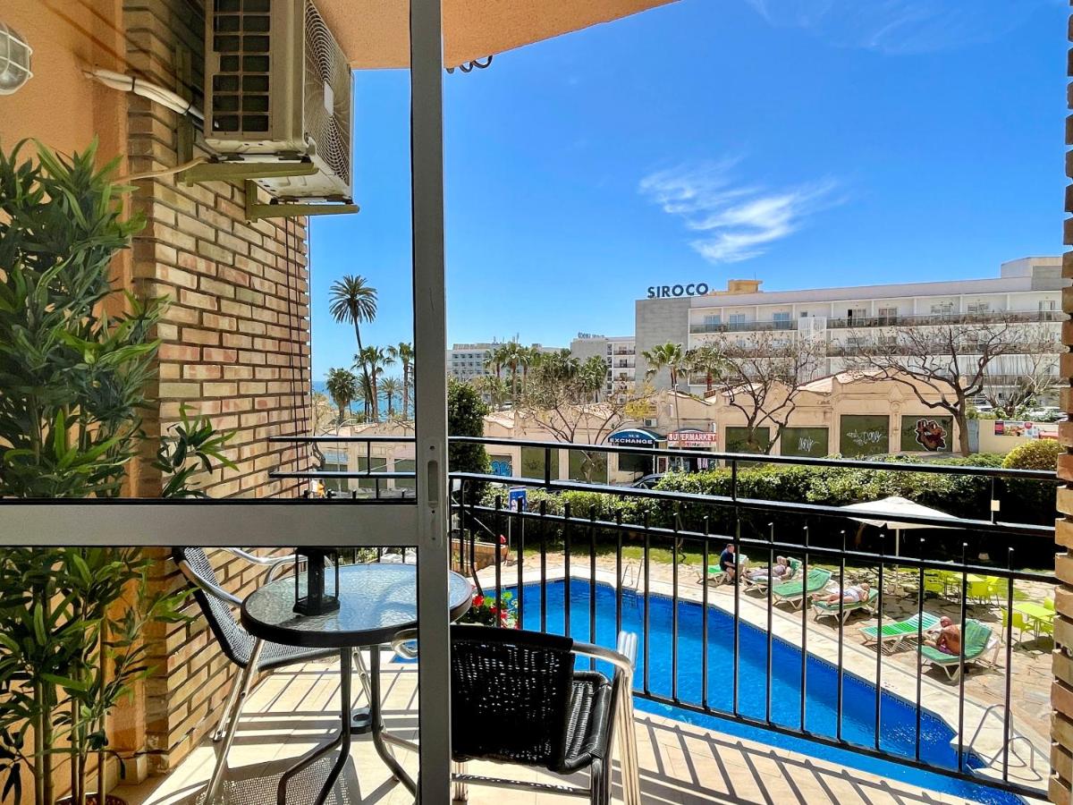 Benalmádena studio home with sea view, very near the beach ...