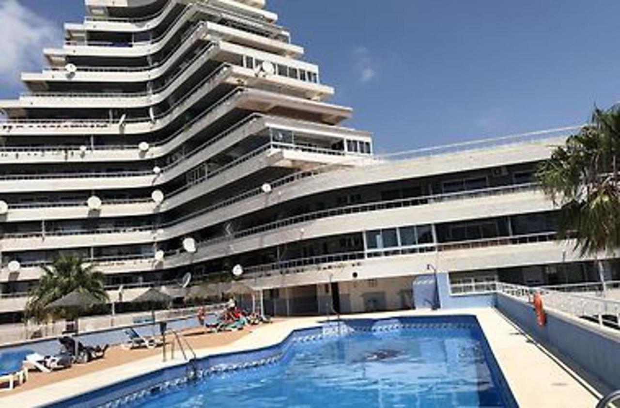 SeaSky Apartment with great pool in Benalmadena, Benalmádena ...