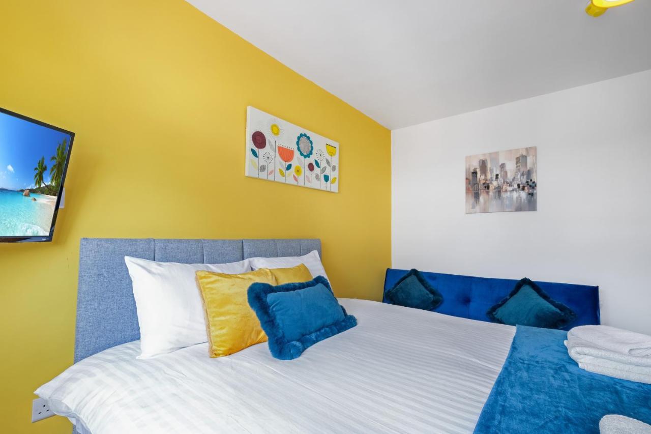 Fernbank Studios Sudbury Hill Harrow Self-Contained Studios with En-Suite photo