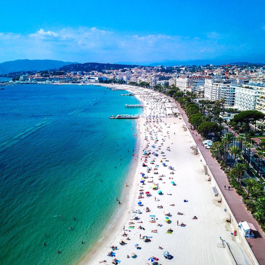 Hotel, plaża: Cannes Forville top floor ideal for Congres and Holidays LIVE IN CANNES