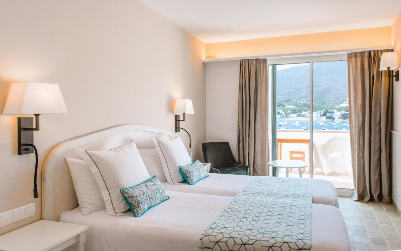 dónde alojarse en Cadaqués mejores hoteles y villas donde dormir barato