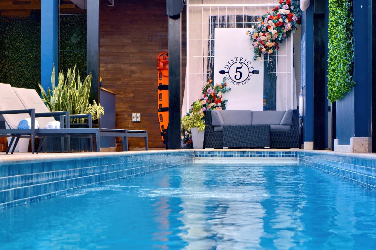 R Hotel Kingston - 5