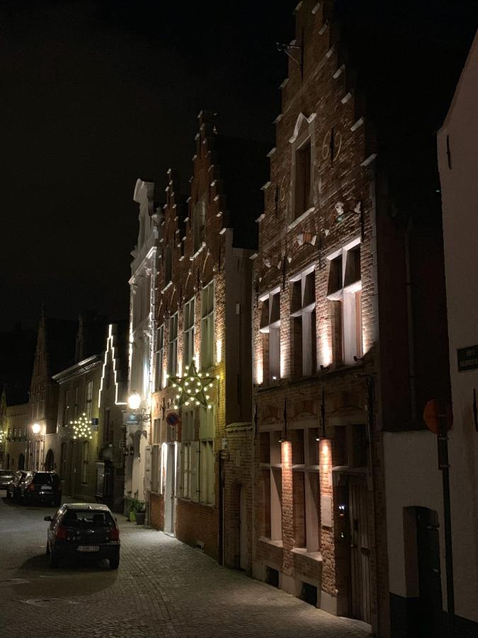 B&B 1669 photo
