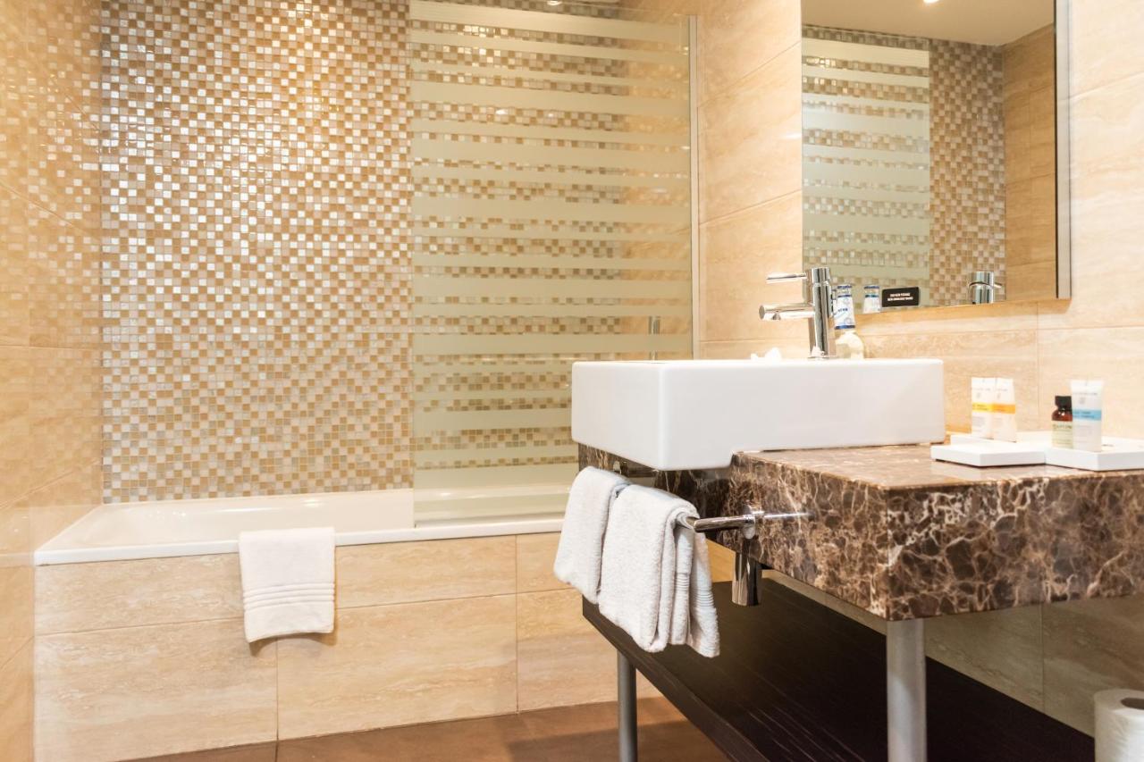 Pullman Kinshasa Grand Hotel photo