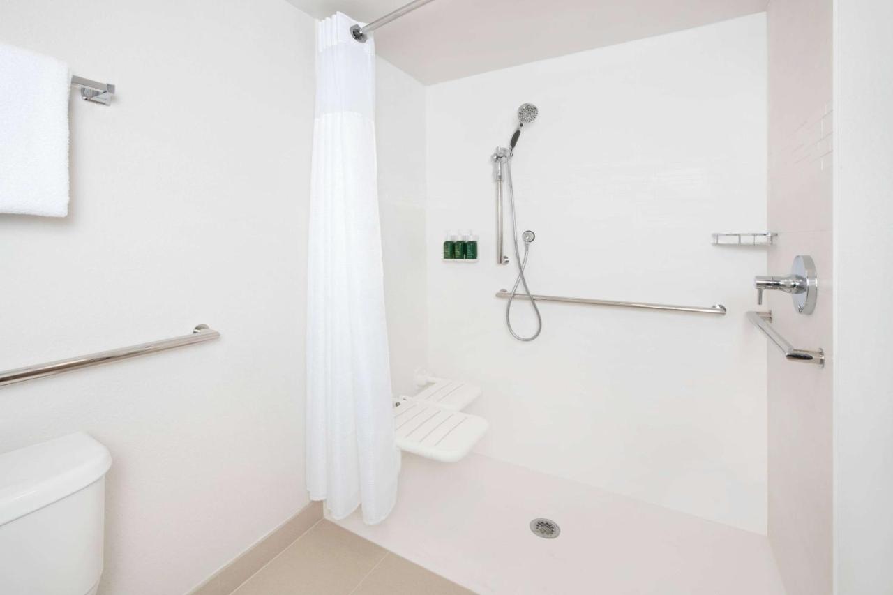 Sun Suites of Kennesaw Town Center — photo 17