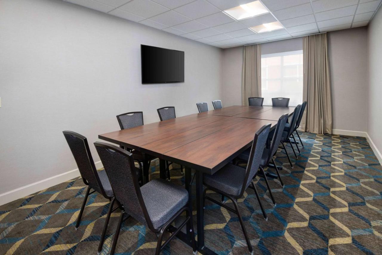 Sun Suites of Kennesaw Town Center — photo 21