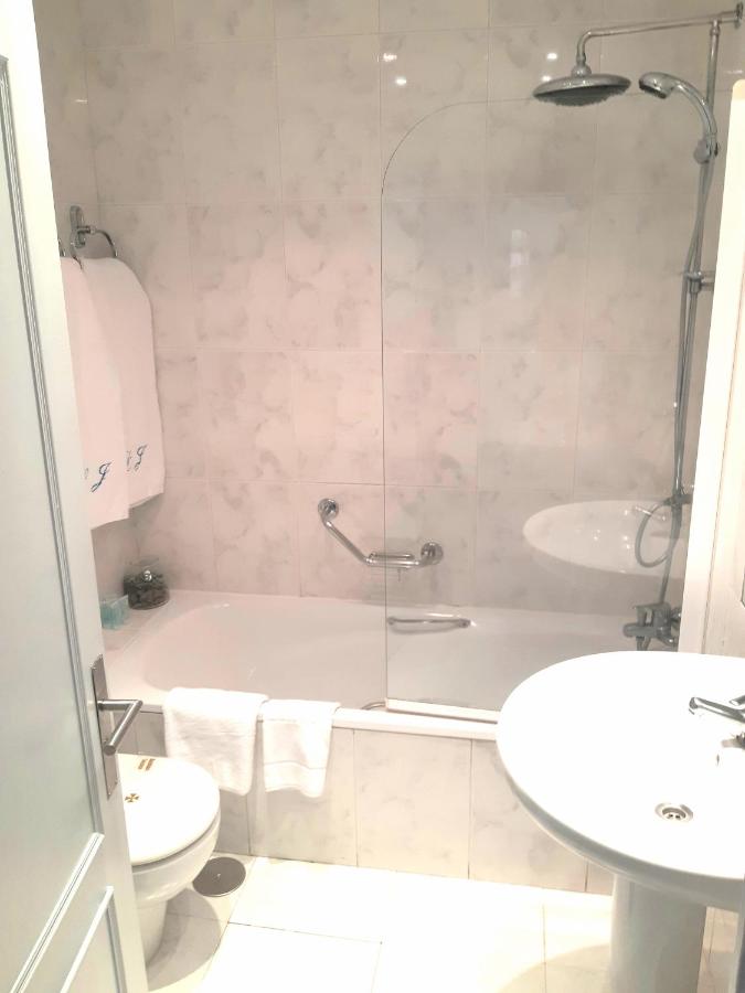Apartamentos Los Jerónimos, Madrid – Updated 2022 Prices