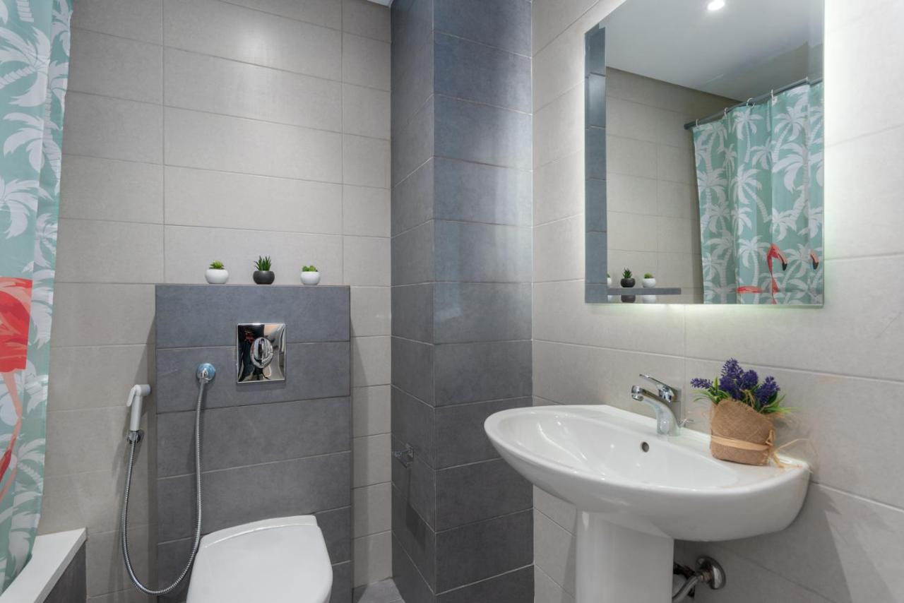 Sima's 2-BR Apt in Tilal El Fanar photo