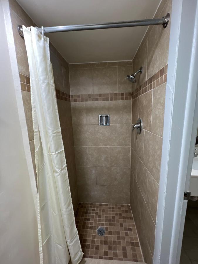 James River Inn & Suites — photo 23