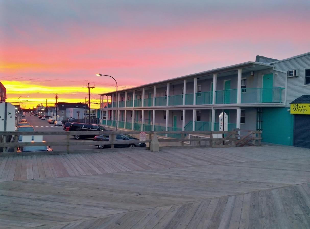 Boardwalk Sand & Surf Beach Hotel Oceanfront