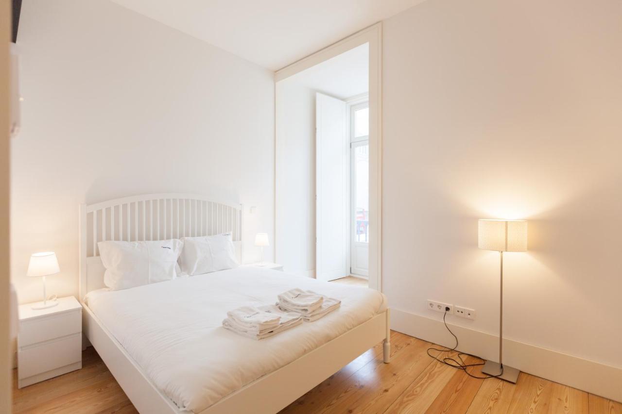 FLH Augusta's Arch Bright Flat - 5