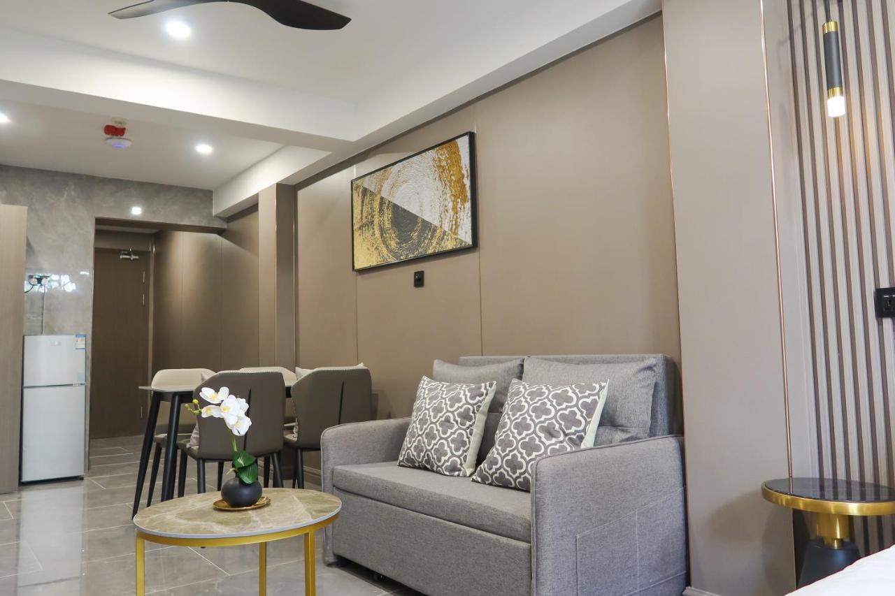 Recharge Studio Apartment & Suites - 4