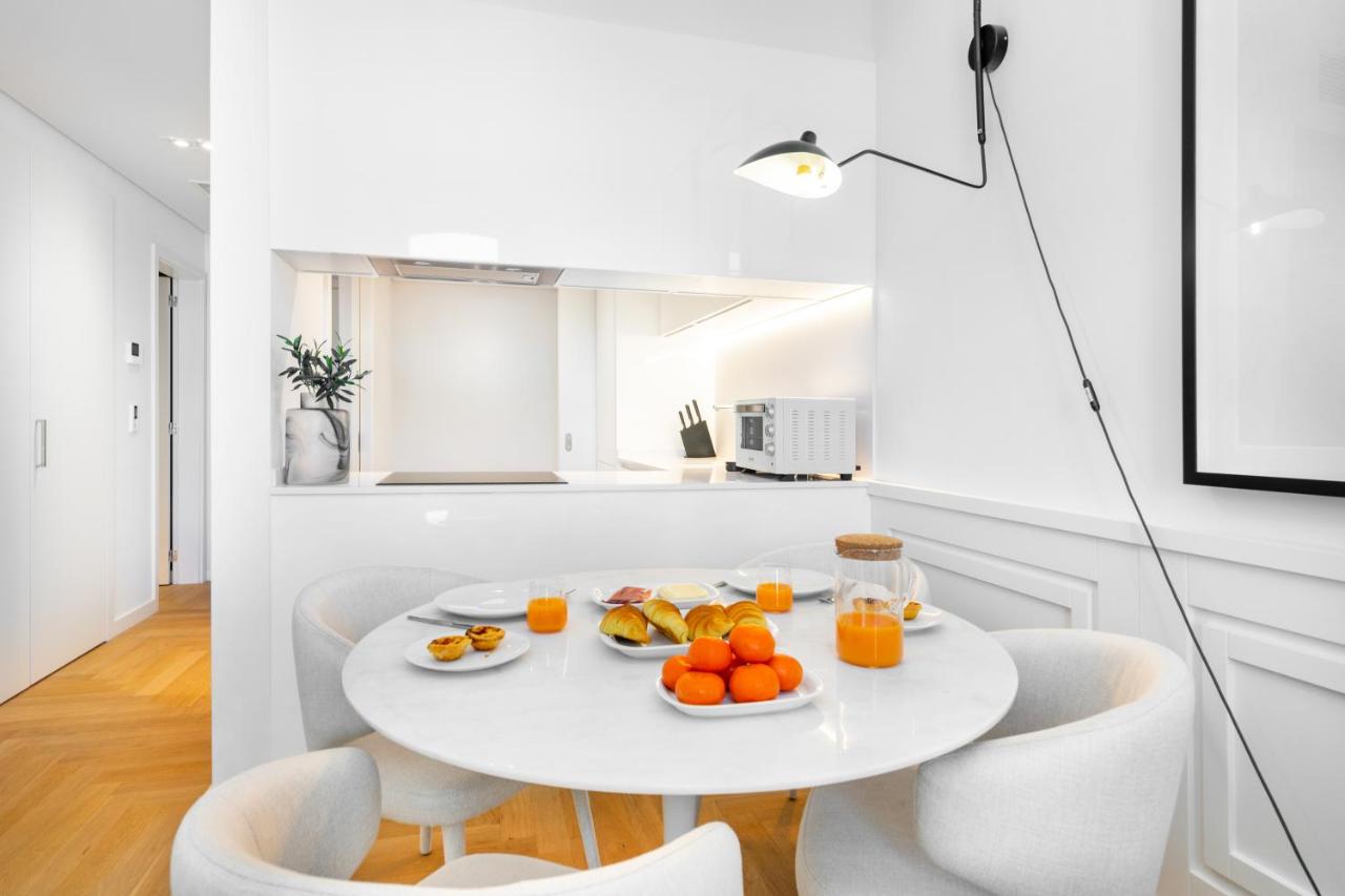 WHome The Boulevard Prime Location with AC & Elevator - 5