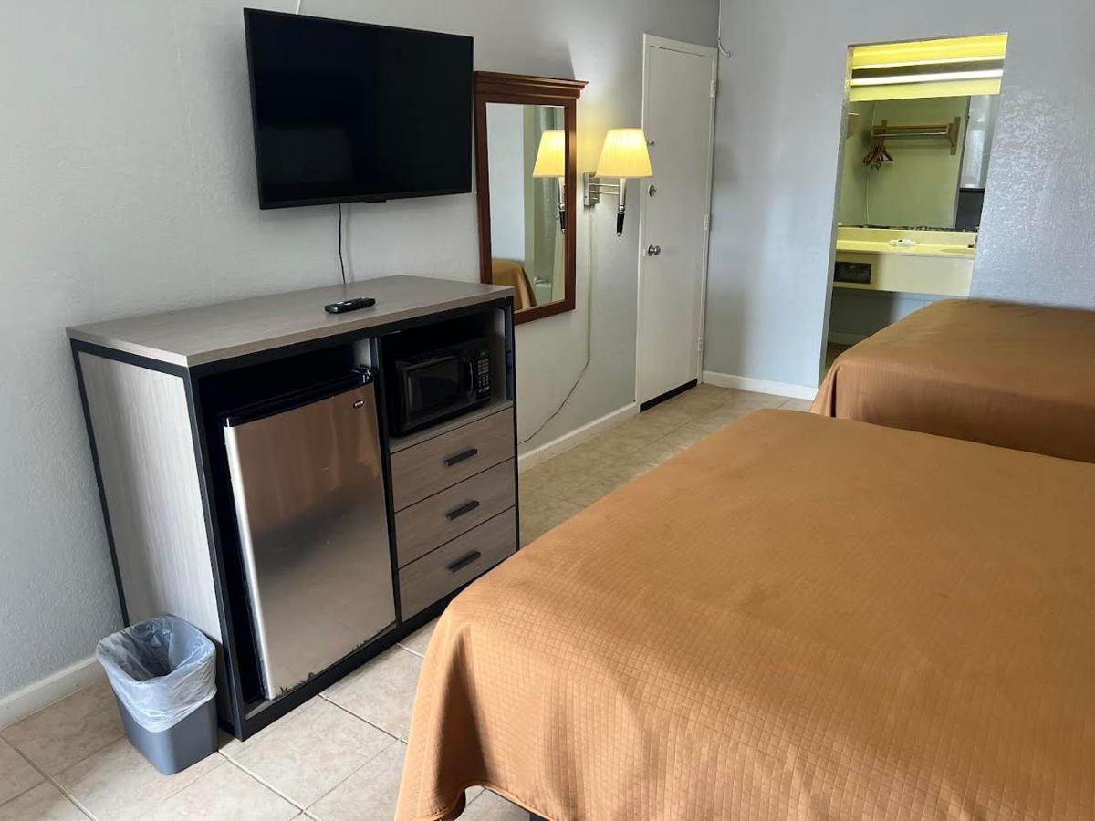 Executive Inn — photo 12