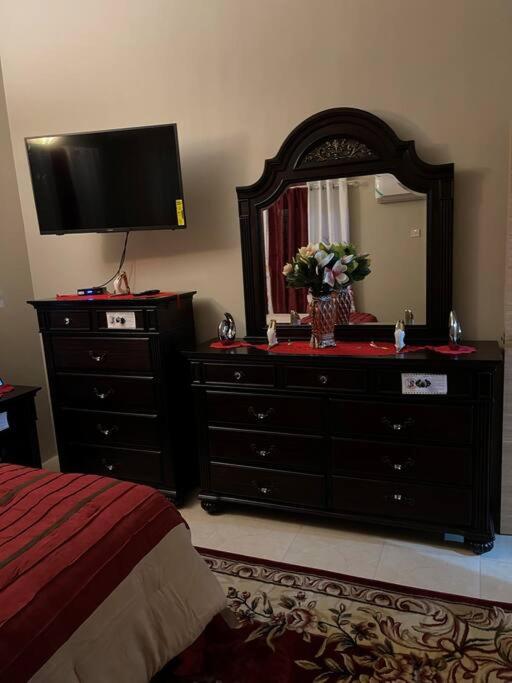 Cheerful Two-bedroom 1bath, WIFI, air conditioning. - 2