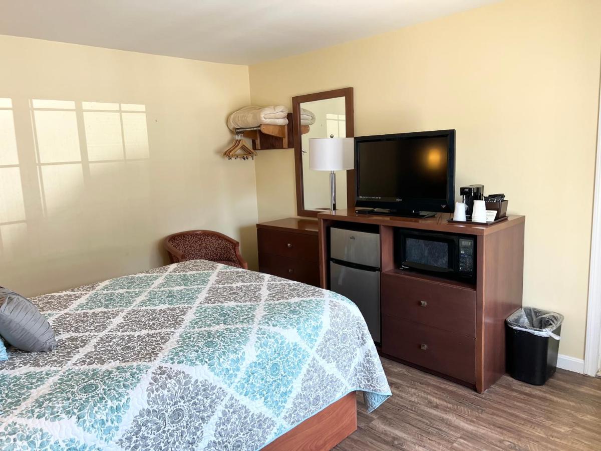 Scarborough Beach Motel — photo 19
