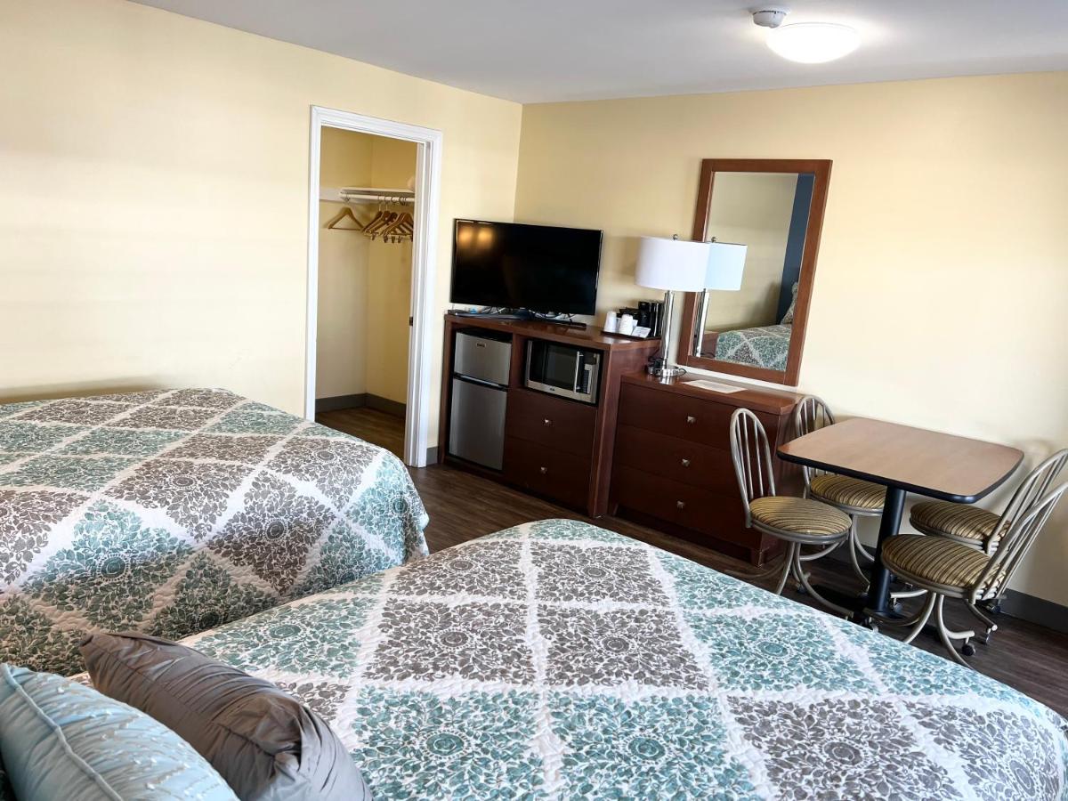 Scarborough Beach Motel — photo 9