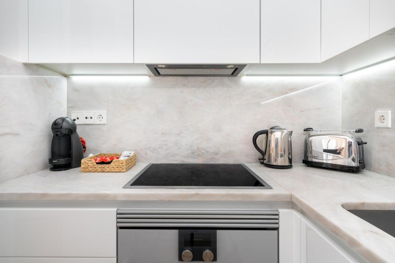 WHome Restauradores Deluxe w/ Elevator & AC perfect for Families & Friends - 2