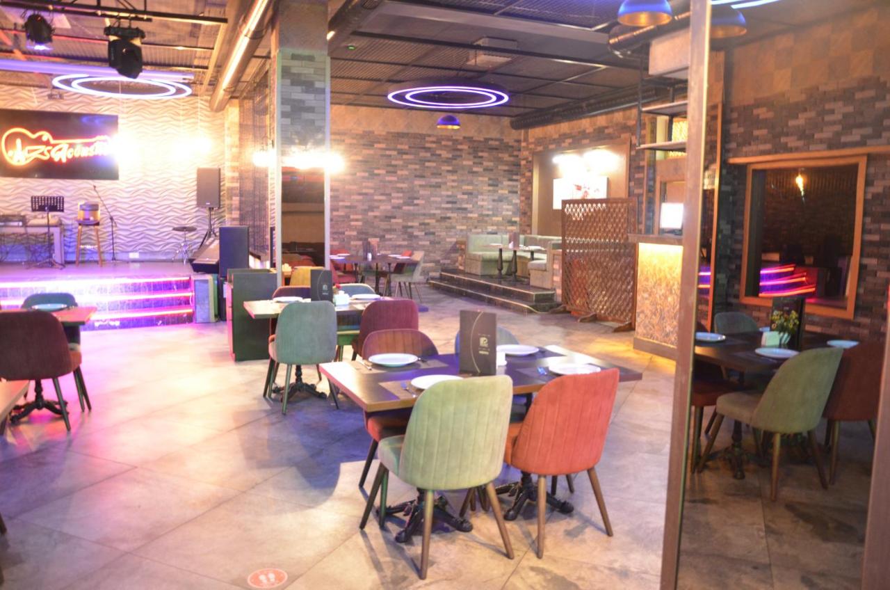 Piano Hotel Baku photo