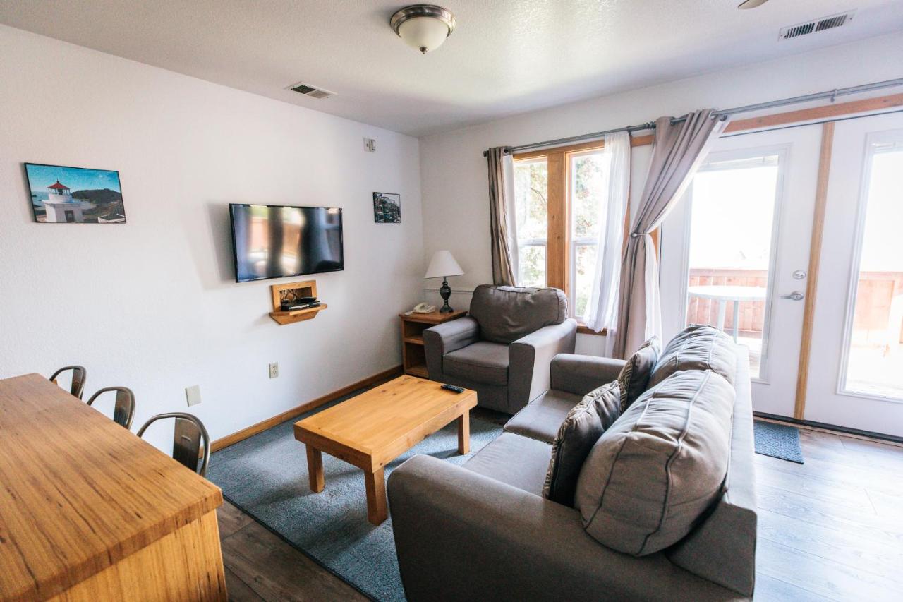 View Crest Lodge — photo 11