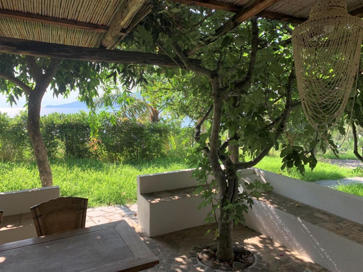 Casa La Pineta - con giardino e vista mare photo