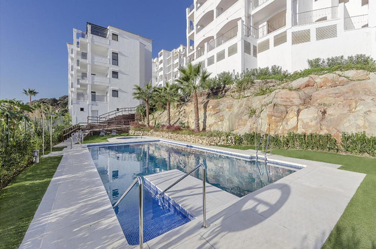 Heated swimming pool: Apartamento Cúrcuma