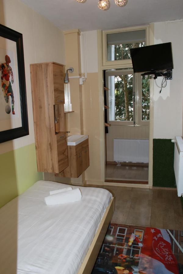 Bicycle Hotel Amsterdam - 4