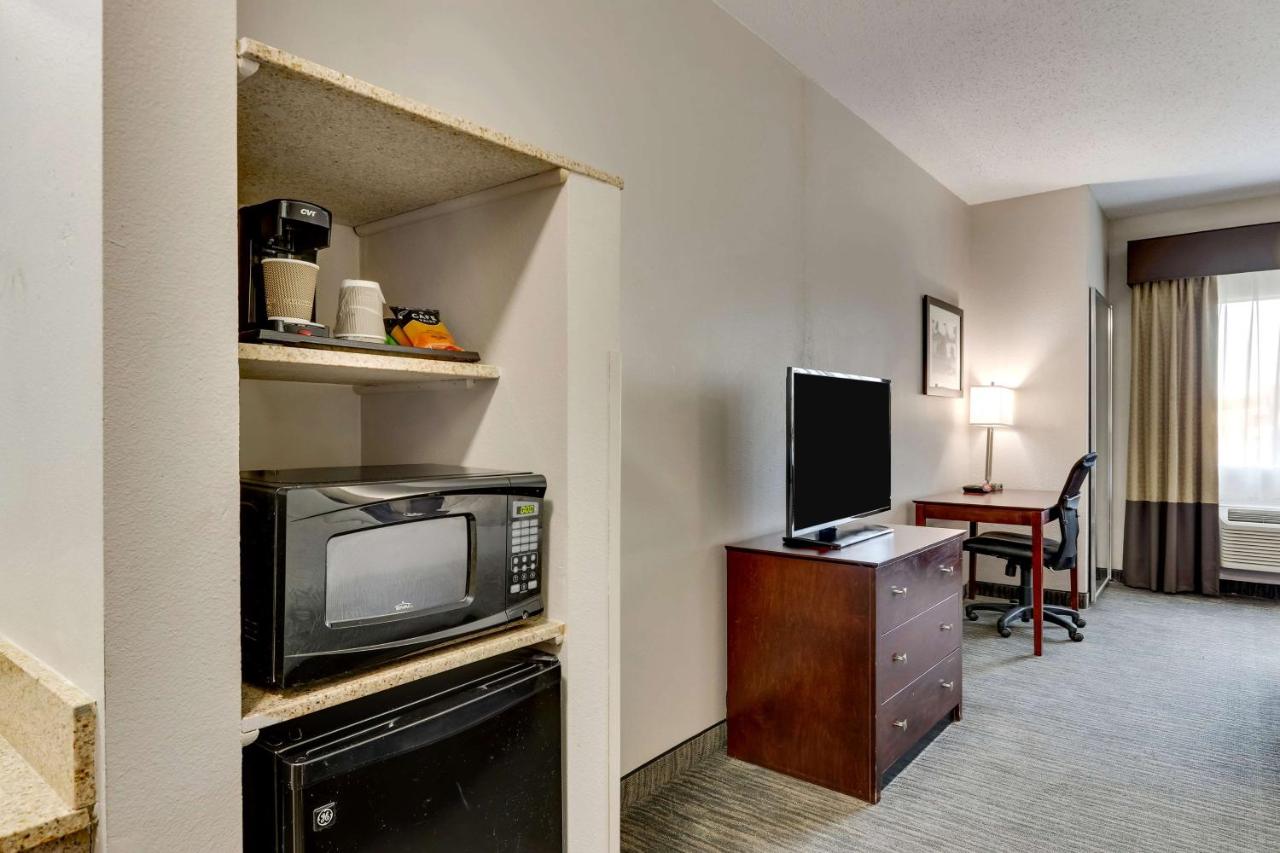College Inn — photo 22