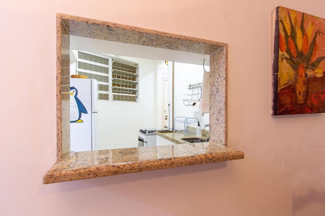 Ipanema: Comfortable 2-Bedroom, Beachside - 3