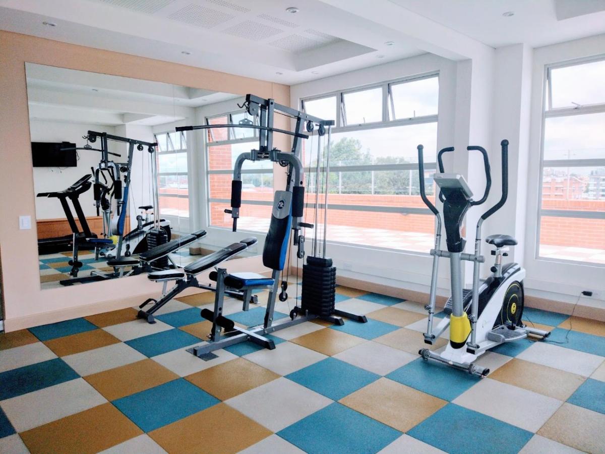 Hotel Plaza Suites - 5