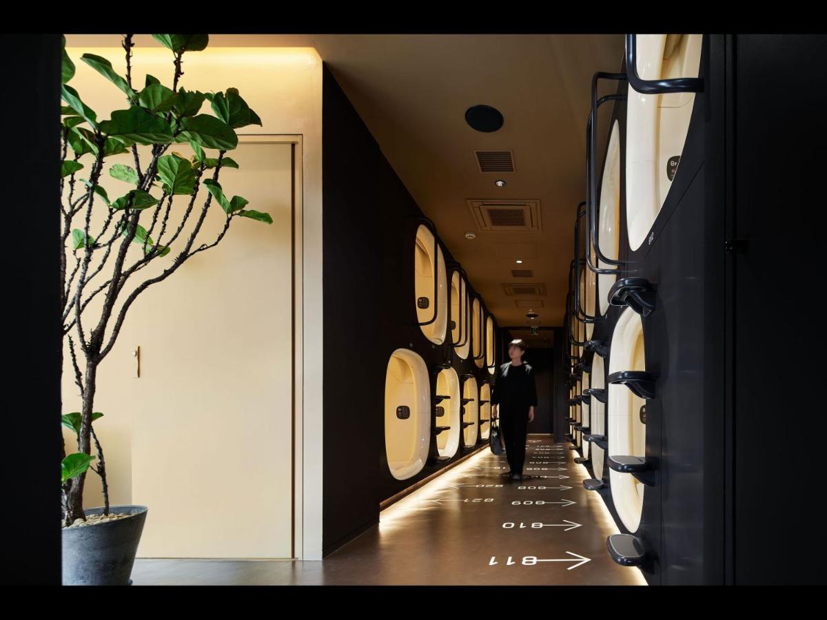 9h nine hours woman Shinjuku - 3