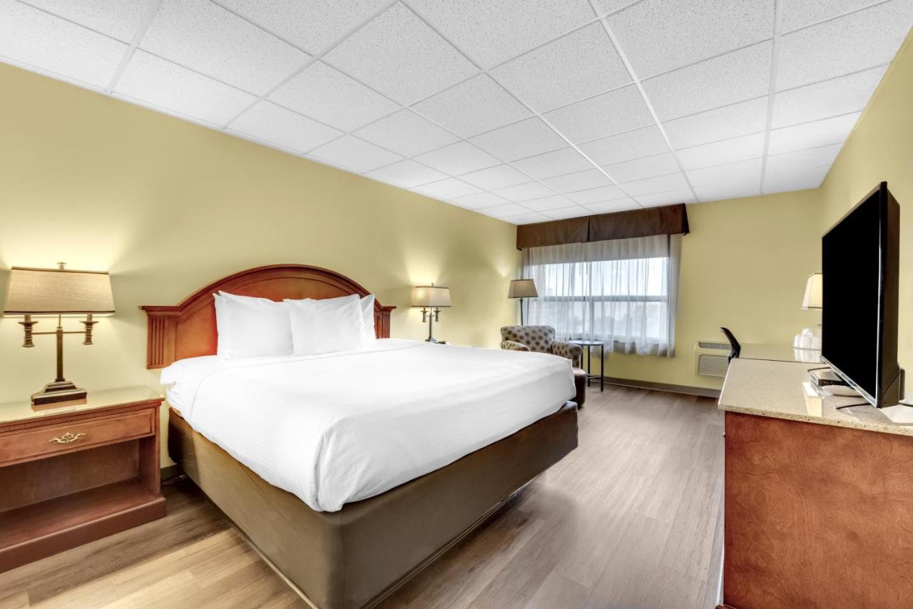 The Academy Hotel Colorado Springs — photo 9