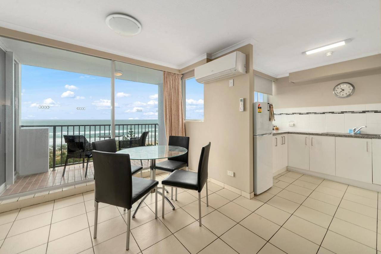 Sandpiper Broadbeach photo