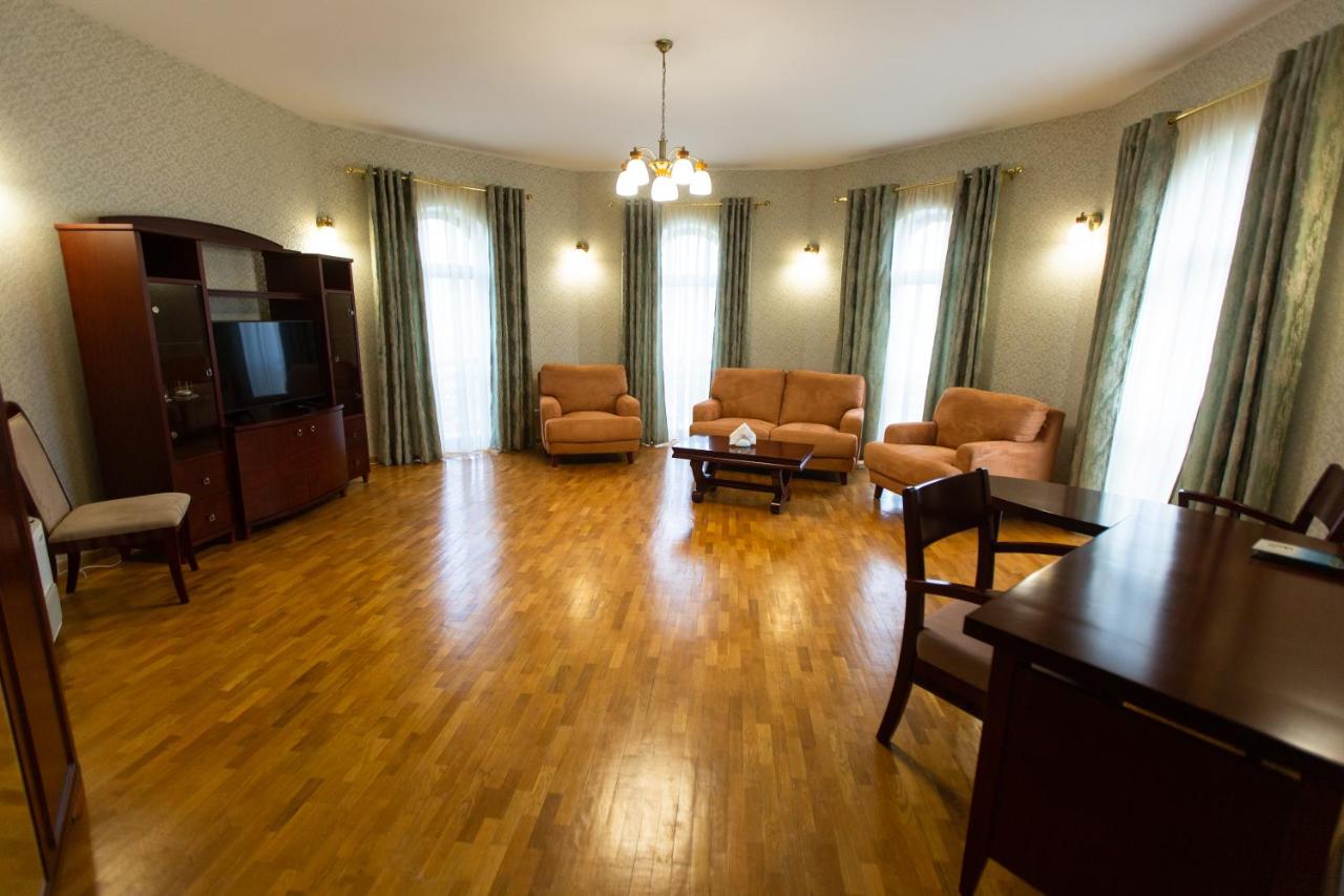 Latar Hotel Yerevan photo
