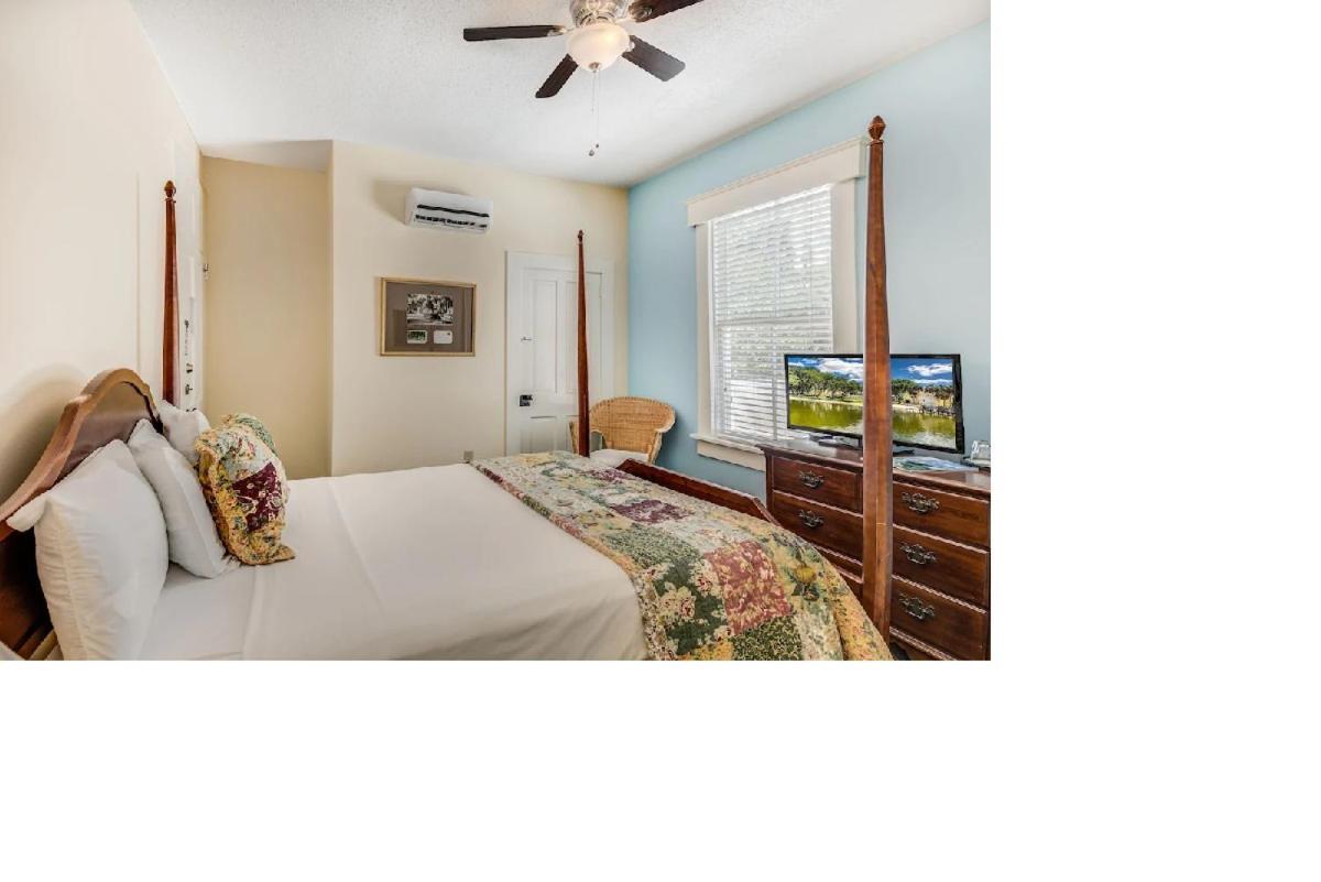 Lakeside Inn on Lake Dora — photo 16