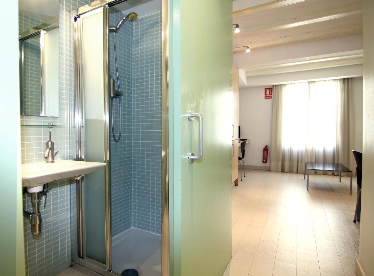 ClassBedroom Gothic Ramblas Apartments - 3