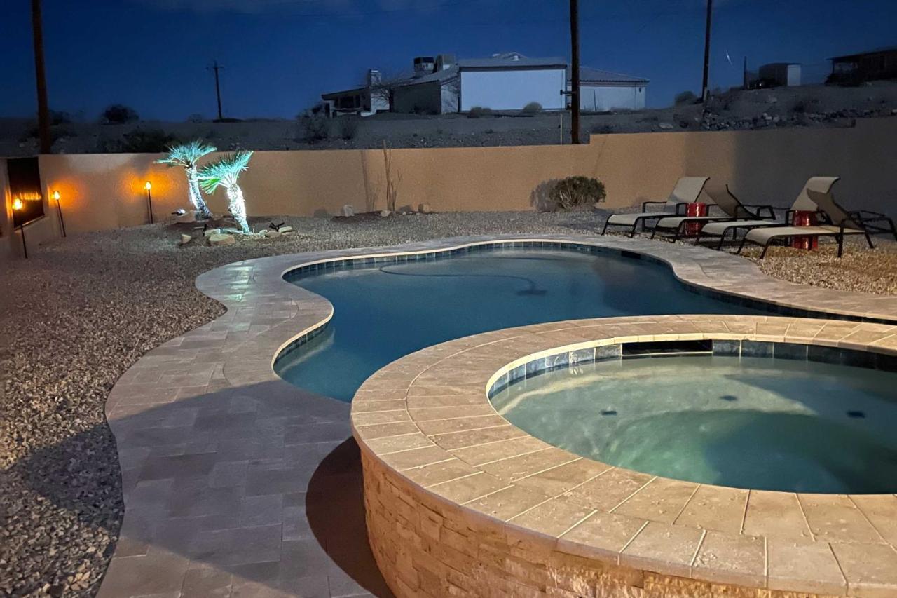 Desert Getaway with Pool 4 Miles to Lake Havasu!