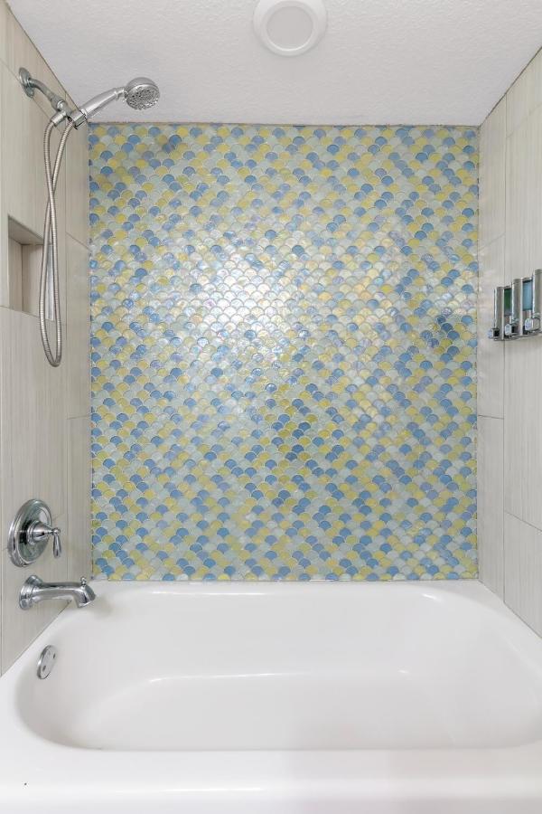 Tropical Breeze Resort — photo 13