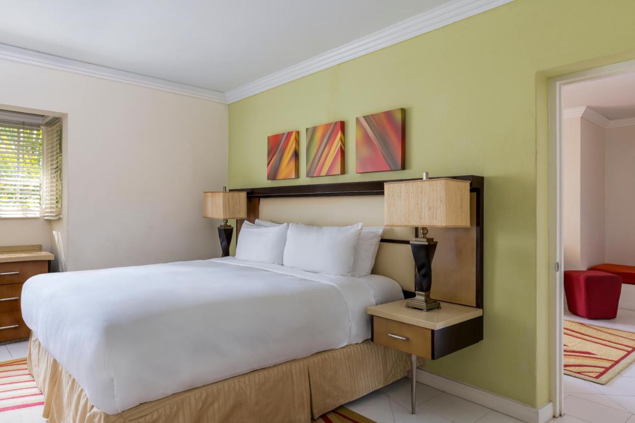 Tamarind by Elegant Hotels - All-Inclusive photo