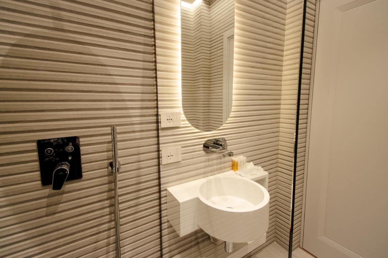 The Crown Boutique Hotel & SPA photo