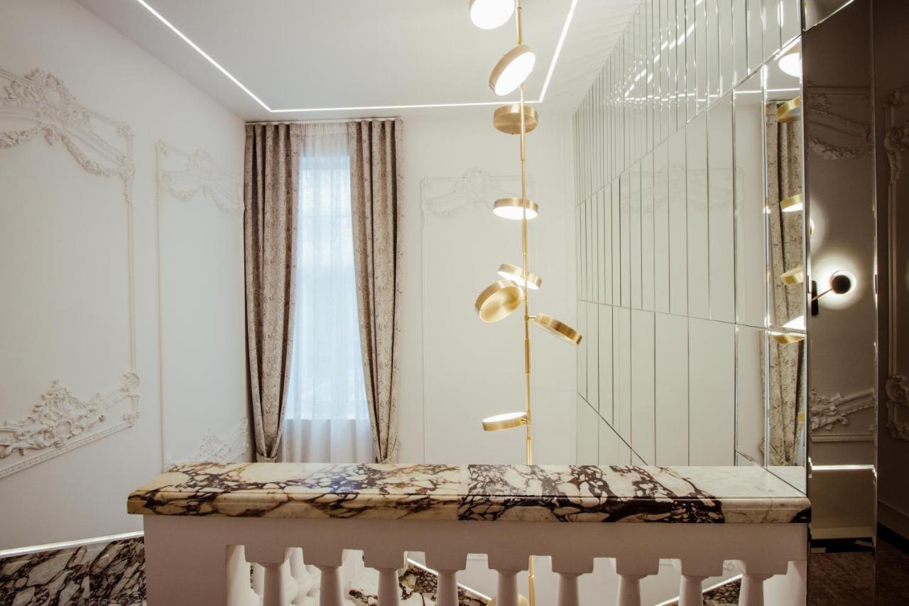 The Crown Boutique Hotel & SPA photo