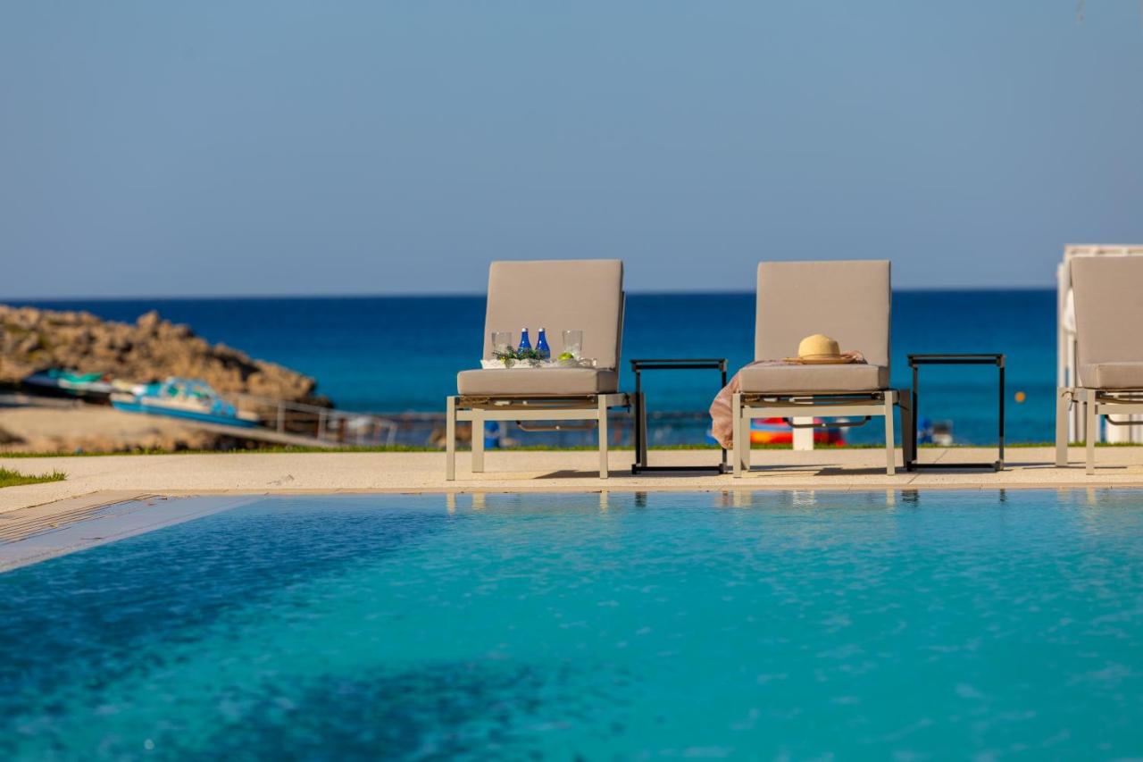 Chrysomare Beach Hotel & Resort photo